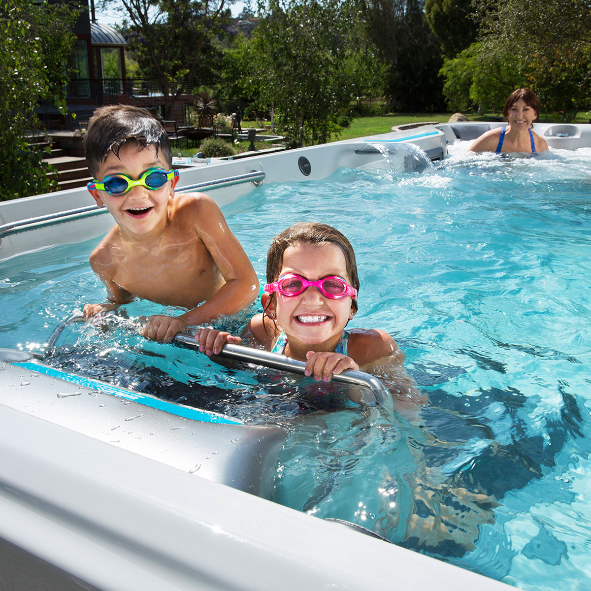 8 Key Differences between Endless Pools® and Infinity Pools